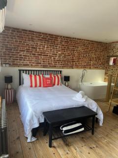 Holt GRDN House A beautiful 1 bedroom house with freestanding bathtub and log burners - Holt - 7