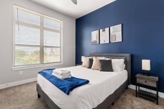 Pet Friendly Stay near Riverwalk with Pool access - San Antonio - 1