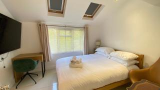 1 Bedroom, Near Alexandra Palace - London - Kings Cross - Suite 3 - New Southgate - 8