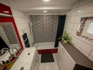 Hortenzia House with Free Parking - 1