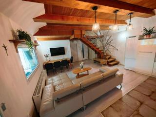 Hortenzia House with Free Parking - 7