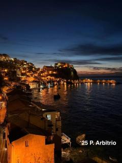 CALABRIA COLLINA DI SCILLA CASALE OSTELLO1800 SELF SERVICE GIARDINO STANZE E APPARTAMENTI PER FAMIGLIE COPPIE E SINGLE Melia Pzza S Gaetano 16 - Castagnarella - 9