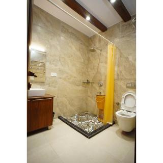 Kasauli Hill Crest By Xaria luxury 3Bed 2Bedroom - Jāmb - 8