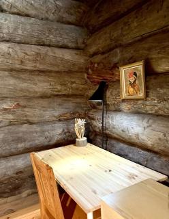 Luosto Villa by Lapland Villas, Lake Aarnilampi beach and scenic nature, sauna, wifi, private log villa, excellent for families - Luosto - 4