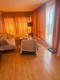 Apartments for guests "Einstein" - Golden Sands - 1