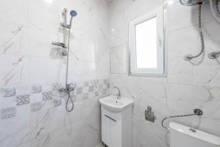 Sea Breeze Vacation House I BBQ & Jacuzzi - Ezerets - 4
