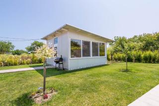 Sea Breeze Vacation House I BBQ & Jacuzzi - Ezerets - 3