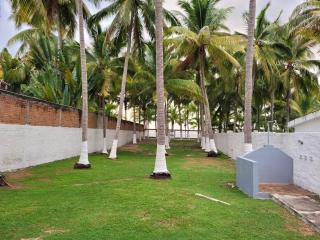 The White House at Beach - 2