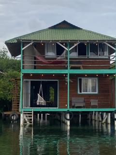 Peaceful Refuge in Quiete Bay - Bocas del Toro - 5