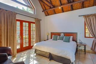 Stunning Bushveld Villa 84 - Warmbaths - 4