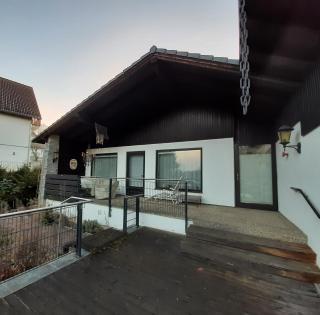 Ferienhaus mit Schwimmhalle - Burgthann - 3