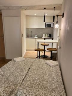 Refurbished apartment in the Old Town, steps from the beach - Menton - 9