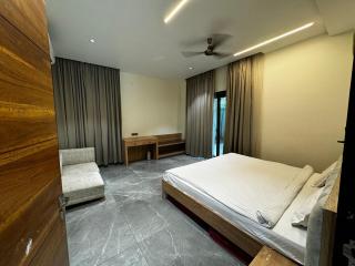 Emerald Villa- Private pool Hyderabad by Homeyhuts - Hyderabad - 5