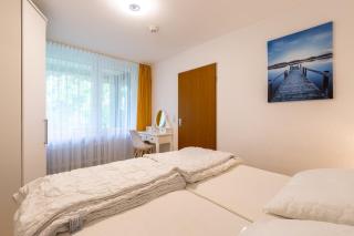 Ferienwohnpark Immenstaad am Bodensee Zwei-Zimmer-Apartment 49 34 - 1