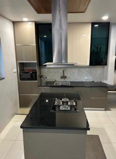 Sreevana Garden Retreat Mokila 3BR By Homeyhuts - Hyderabad - 7