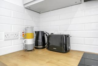 Sheffield 2-Bed Flat by Parks, Trails & Woodland - Ecclesall - 2
