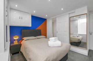 Sheffield 2-Bed Flat by Parks, Trails & Woodland - Ecclesall - 0
