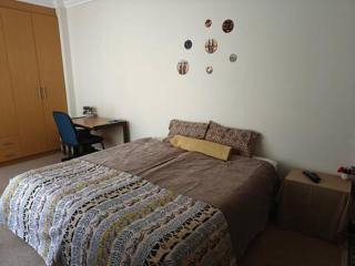 7 on school - Cozy guesthouse 15 min drive from airport and close to major highways - Germiston - 8