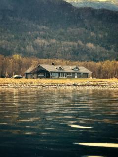 Grannen - - 7