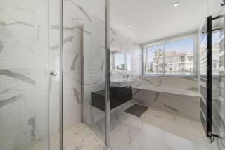 REF 1337 - Cannes Croisette - Sea view apartment for rent - 2