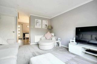 Home in Hertfordshire - Stevenage - 6