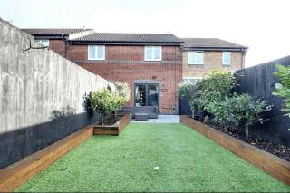 Home in Hertfordshire - Stevenage - 4