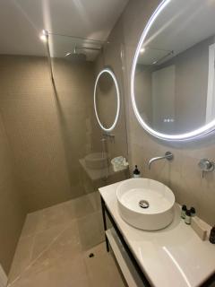 Living Yard Acropolis Apartments - 7