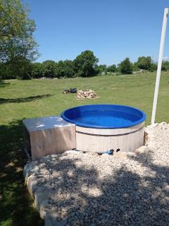 Glamping Mountain Paredise, Old Town Bar 6km, WiFi - Bar - 2