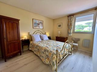 Spacieux Appartement T3 avec Terrasse Ensoleillée et Parking - FR-1-494-211 - Royan - 4