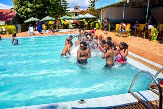 Marine park resort - Chuka - 1