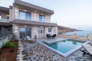 Villa Claire - - 0