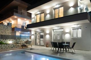 Villa Claire - - 5