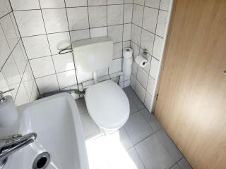 Central and Practical Apartment in Essen - 2
