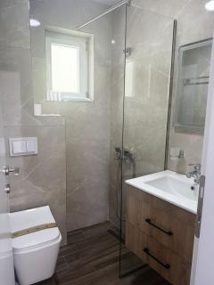 Hotel DEMOLI - Pogradec - 1
