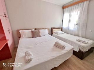 Himara City-Center Apartment - Himare - 4