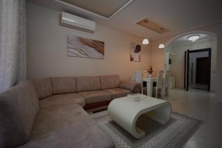 Comfy flat in Astir Near bus and AC - - 7