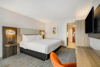 Holiday Inn Express & Suites Buffalo Airport by IHG - Cheektowaga - 2