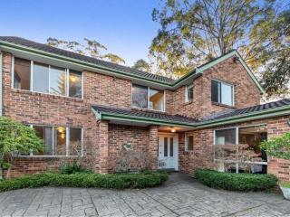 MetaWise Cozy Family Room in Shared Home Free Parking - Castle Hill - 0