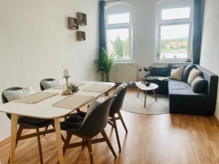 Large apartment in Pieschen - Dresda - 0