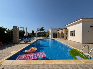 Villa Imperial Sea-Caves Private Pool - Peyia - 9
