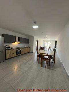 4-Bedroom Apartment in Pietà P9 - Gwardamanġa - 4