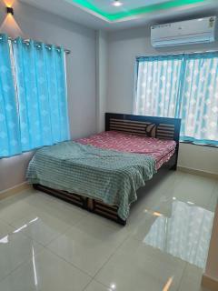 V Square Pool Villa - - 6