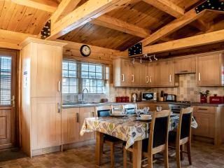 Lake View Lodges - 25076 - Leake Common Side - 3