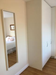 3 bedroom house with free parking and rear garden - Wexford - 8