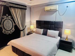 Elite Stay Bahria Town - 9