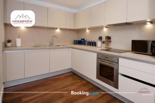Exclusive Offers on 3-Night & Weekly Deal on 3-Bedroom Urban Loft by Hedgerow - Manchester - 6