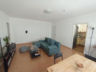 Spacious 2 Bedroom Apartment - Central Vienna - 20min Walk to Parliament - 7Night Min - Vienne - 0