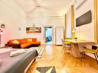 The Poet's apartment - Budapest - 1