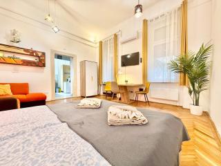 The Poet's apartment - Budapest - 2