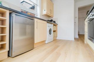 Modern 2BR Flat With Roof Terrace - Sheffield - 4